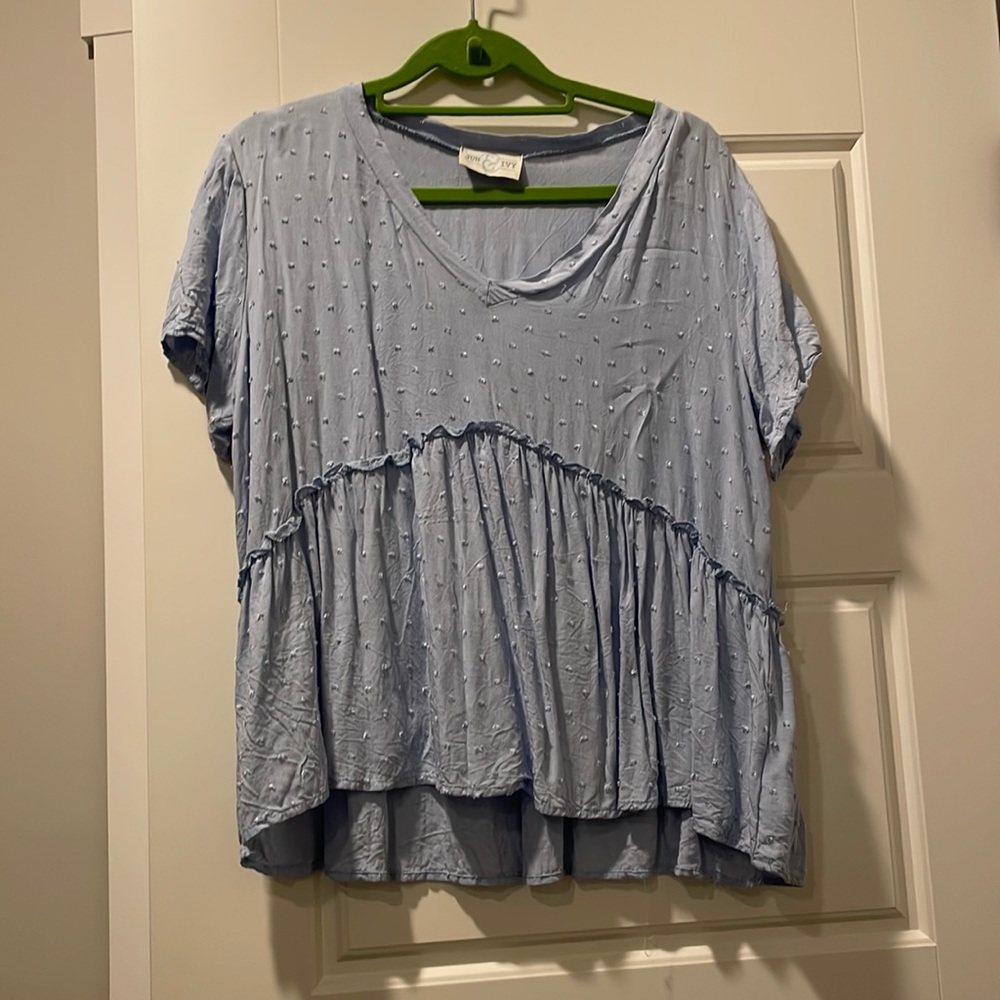 Francesca’s Jun and Ivy short sleeve blouse